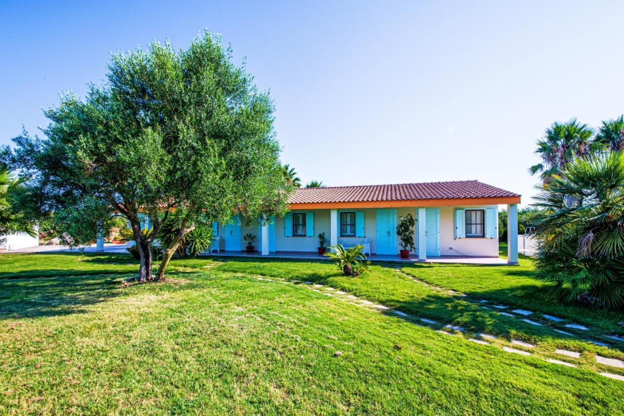Agriturismo Is Cortillaris Càbras Exterior foto
